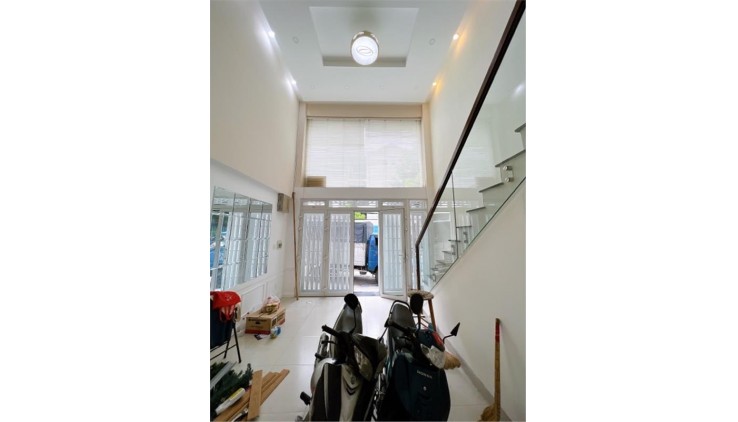 **Bán nhà mặt tiền Tân Bình** MT Ba Vân, phường 14 Tân Bình; 4x18, 3L